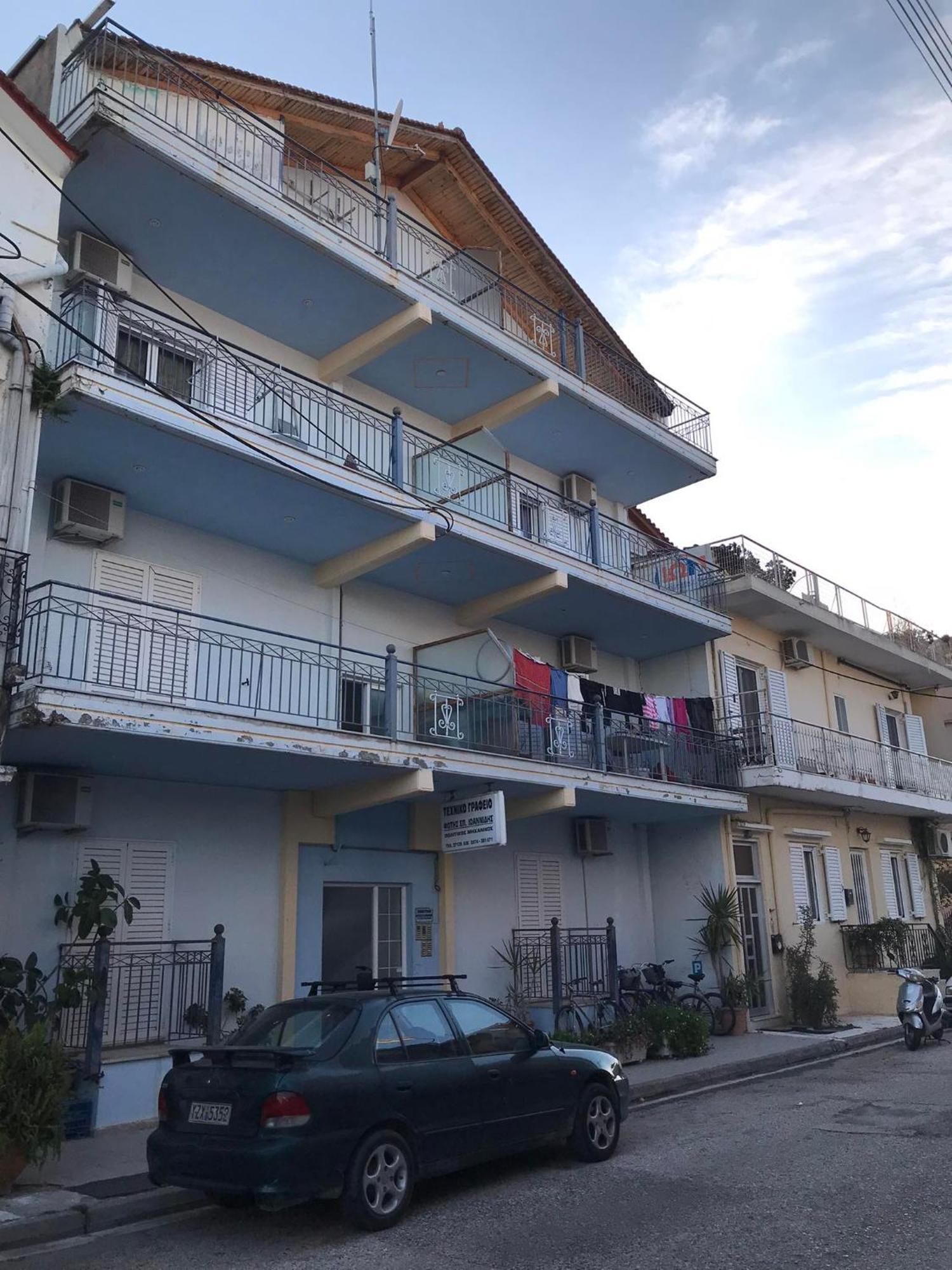 Ion Apartments Messolonghi Double Room Sea View Loft Missolonghi Экстерьер фото